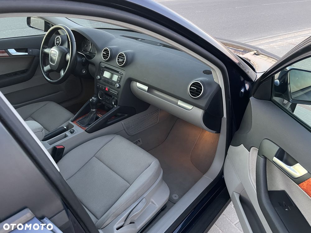 Audi A3 Sportback - 10