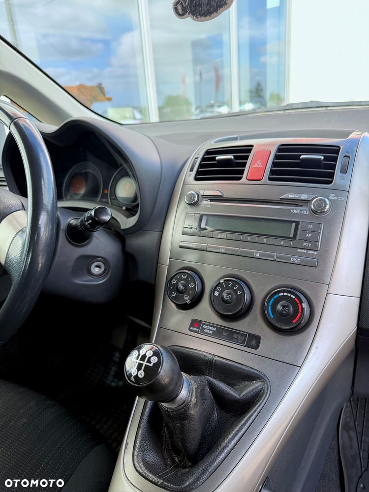 Toyota Auris 2.0 D-4D Luna - 8