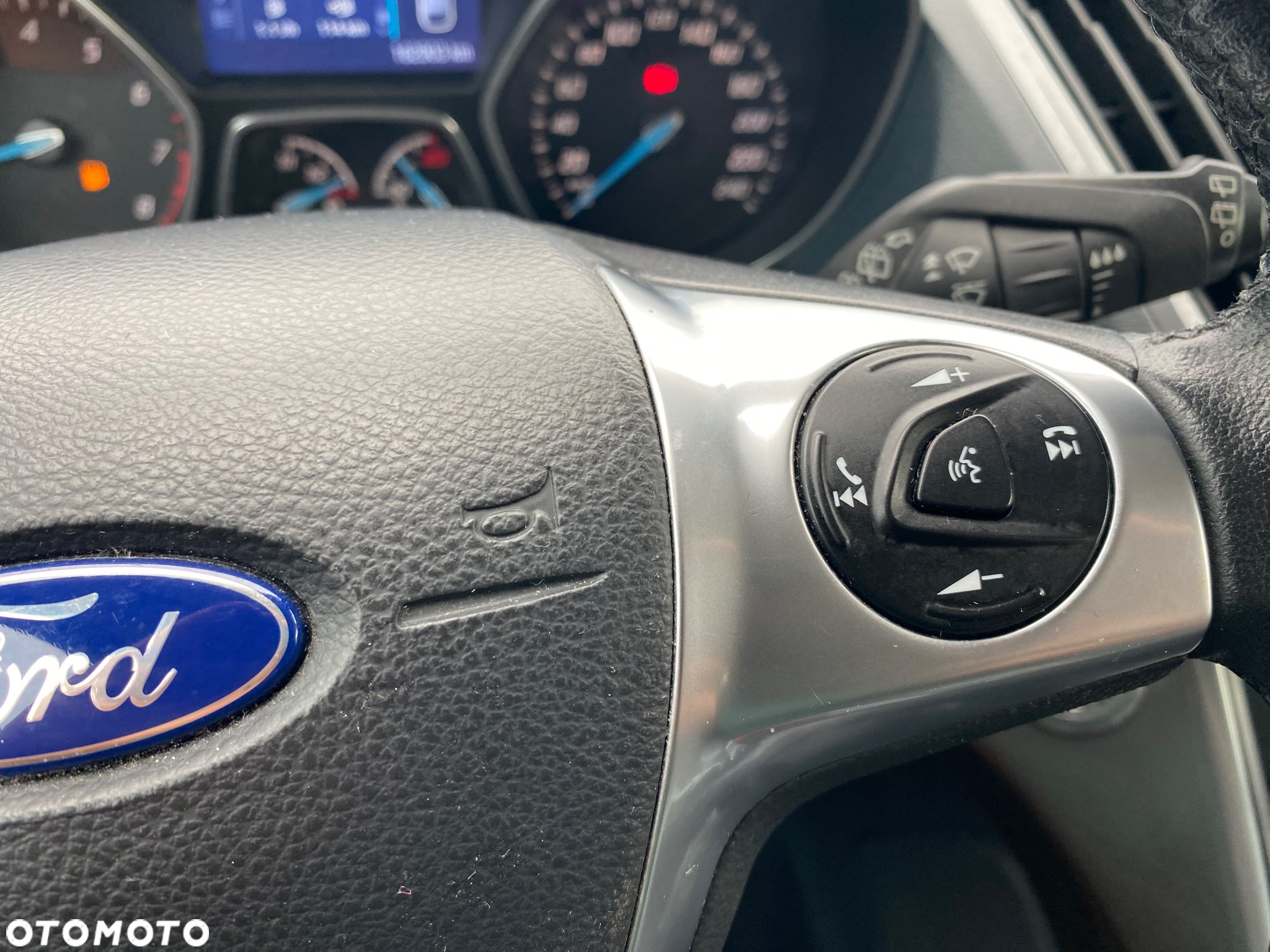 Ford C-MAX 1.0 EcoBoost Start-Stopp-System SYNC Edition - 37
