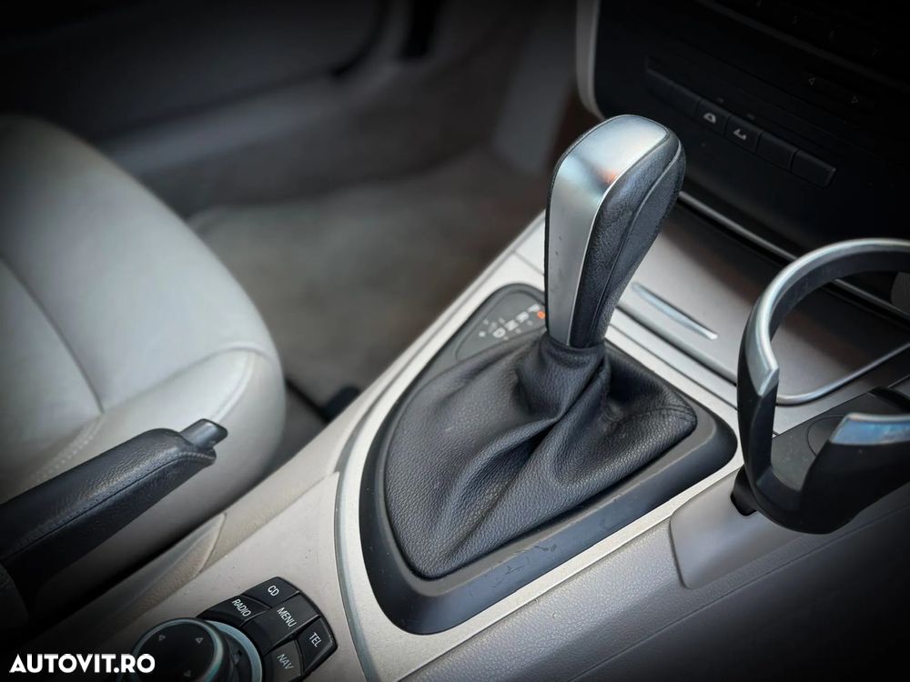 BMW Seria 1 120d Aut. Edition Sport - 27