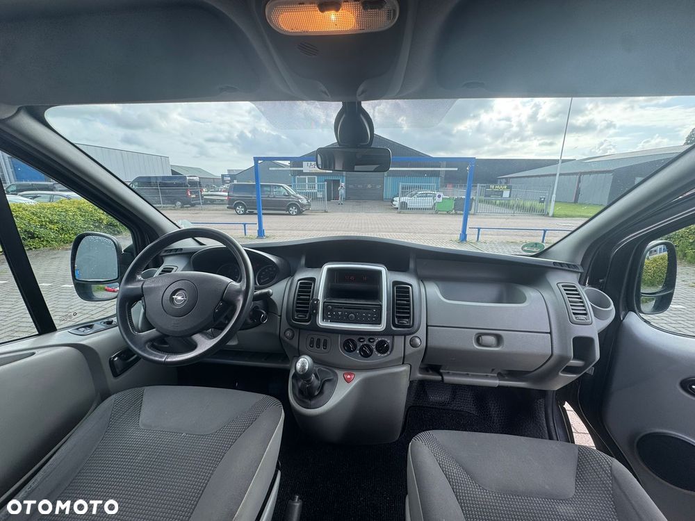Opel Vivaro - 13