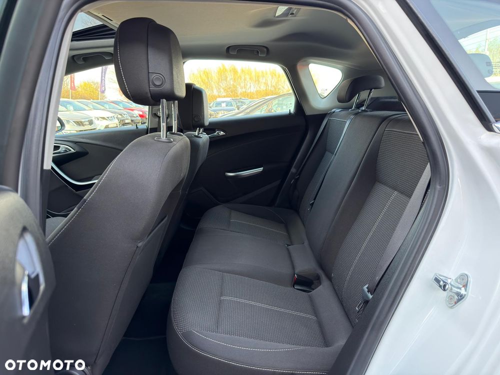 Opel Astra 1.4 Turbo Edition - 26