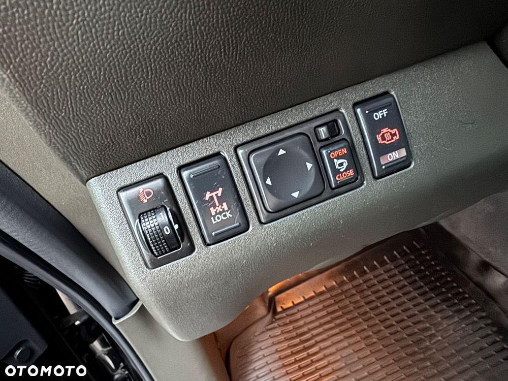 Nissan Navara DPF LB Platinum - 26