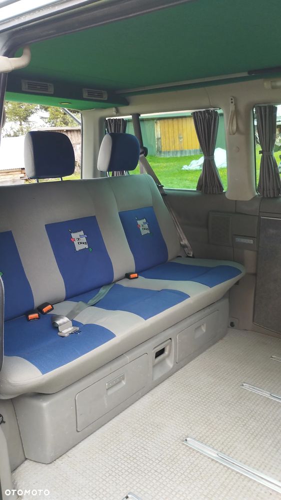 Volkswagen Multivan TDI - 22