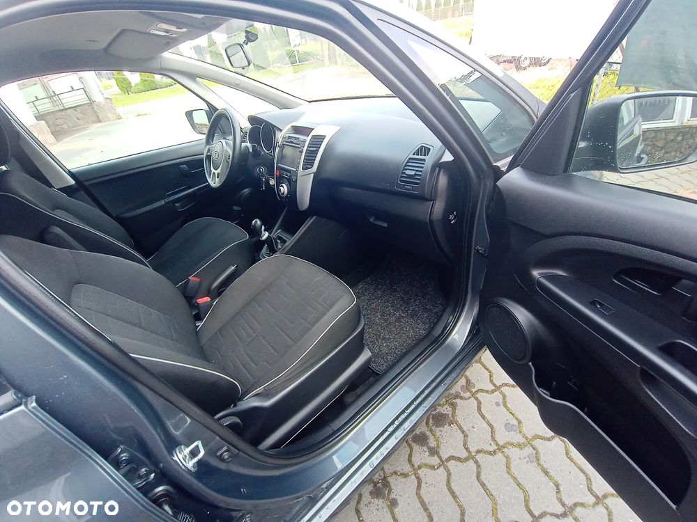 Kia Venga 1.4 L - 27
