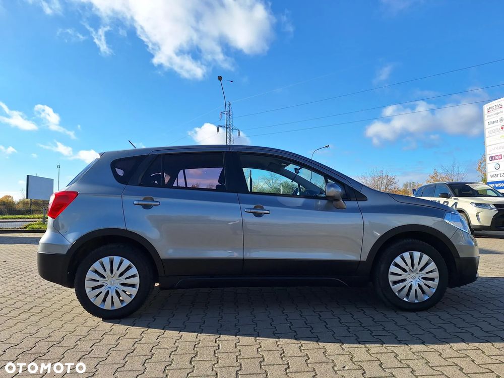 Suzuki SX4 1.6 Comfort - 31