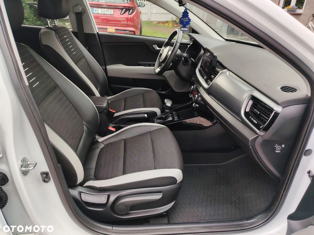 Kia Stonic 1.0 T-GDI L Business Line DCT - 27