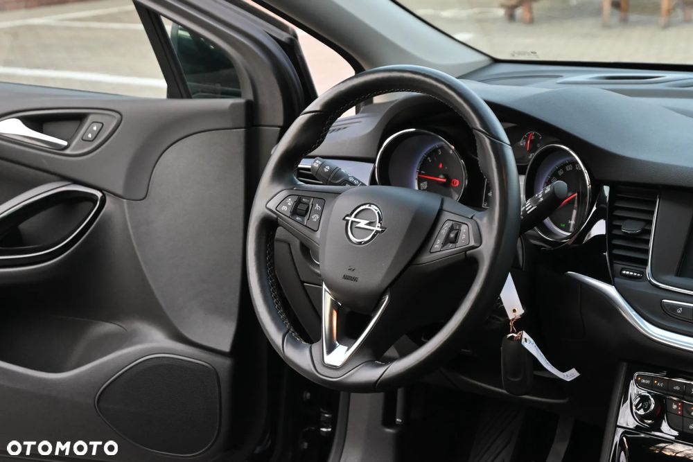 Opel Astra 1.4 Turbo Sport - 28
