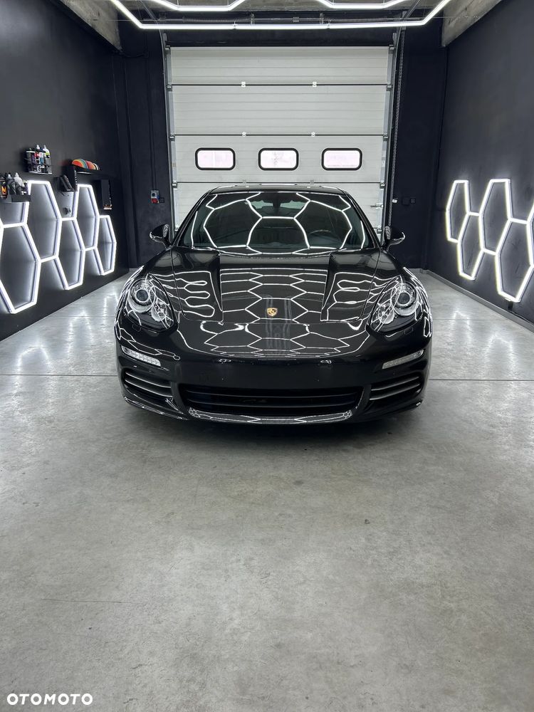 Porsche Panamera 4 PDK