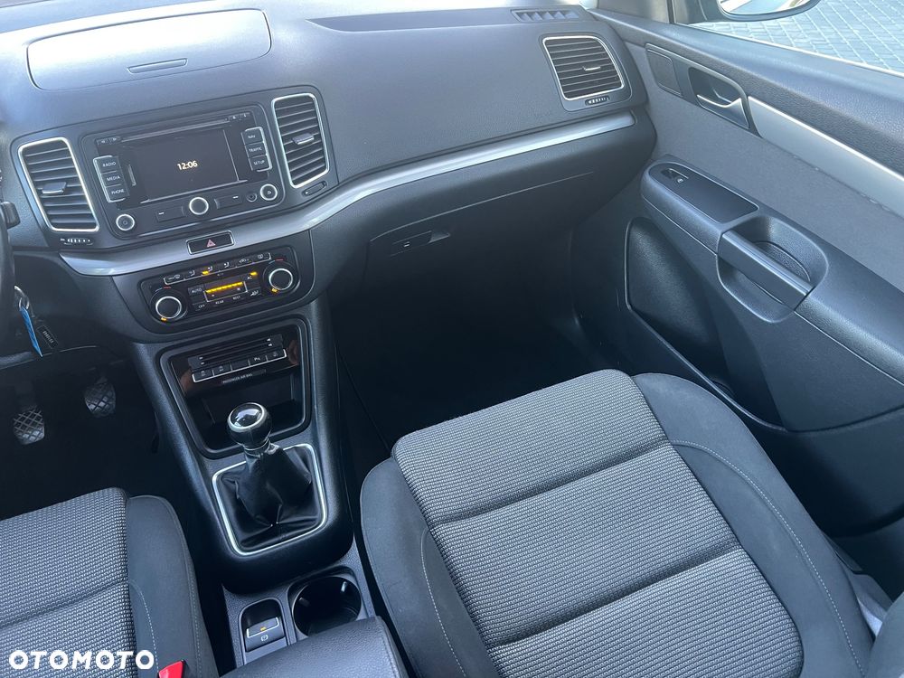 Volkswagen Sharan 2.0 TDI Comfortline - 15