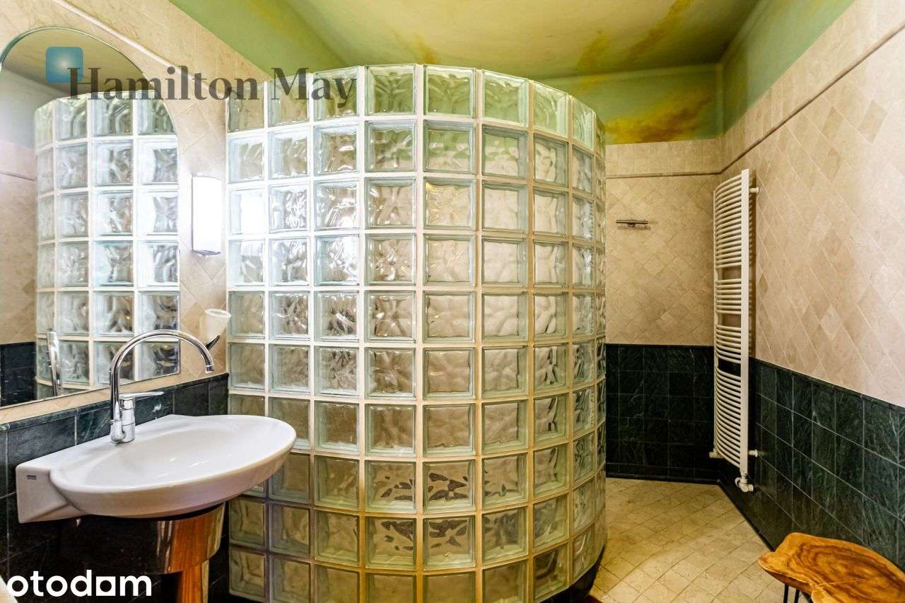 Apartament z widokiem na piękny starodrzew