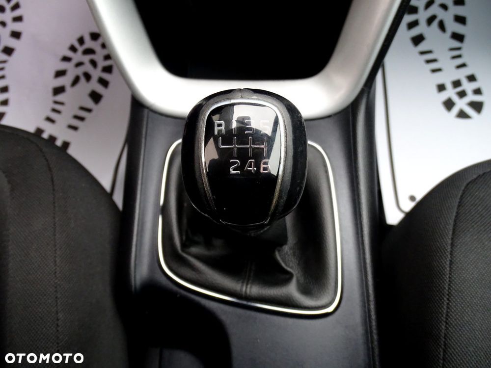 Kia Ceed 1.6 GDI Dream Team Edition - 19