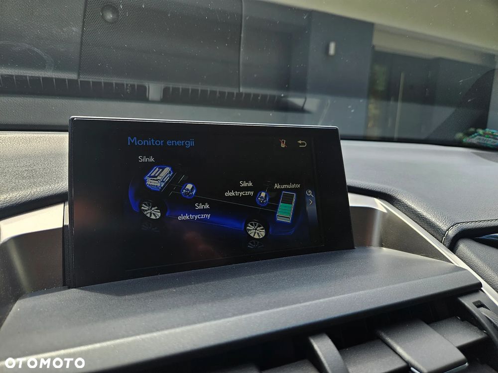 Lexus NX 300h Prestige AWD - 36