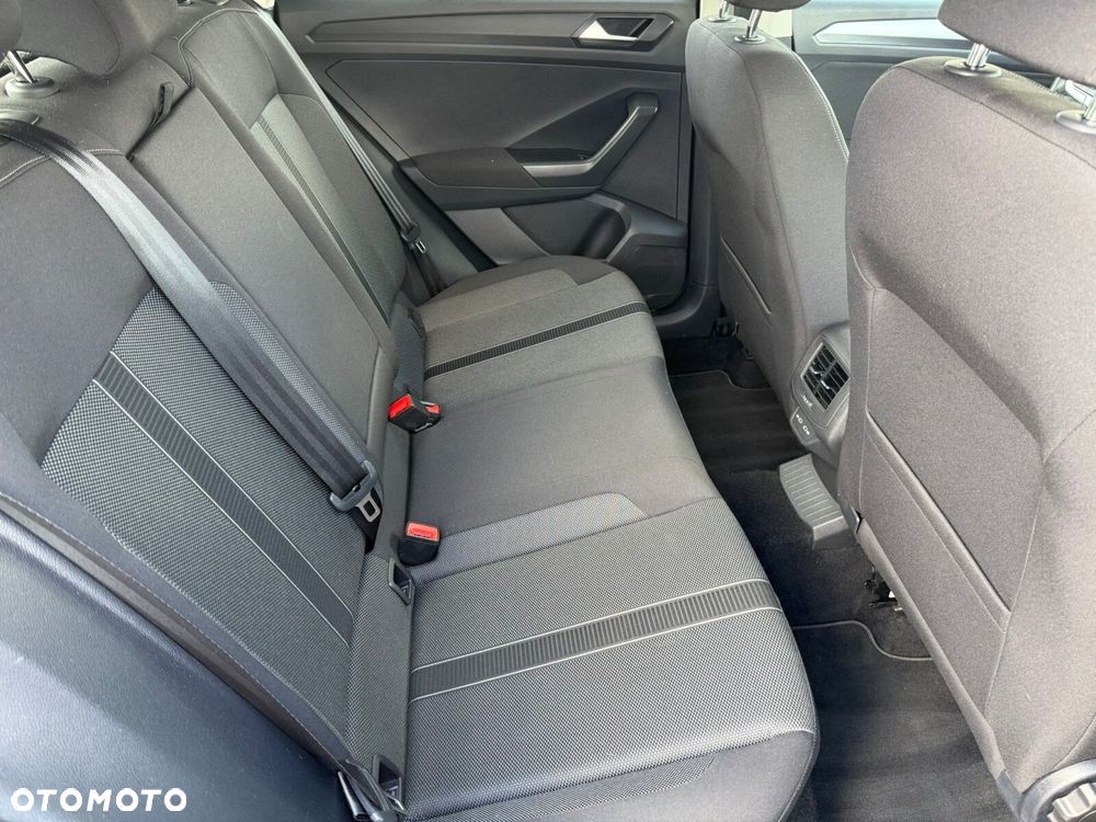 Volkswagen T-Roc 1.5 TSI Life DSG - 23