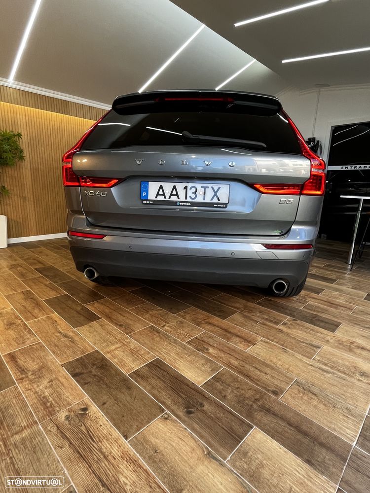 Volvo XC 40 2.0 D3 Momentum Plus - 53