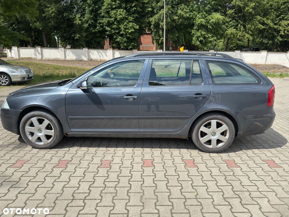 Skoda Octavia 2.0 TDI Ambiente - 2