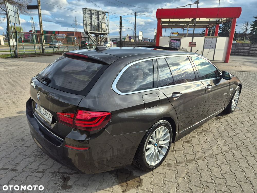 BMW Seria 5 520d Luxury Line - 9