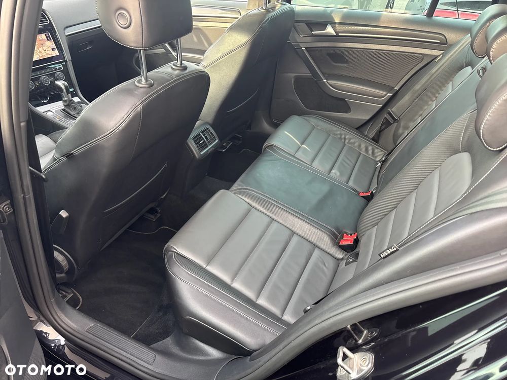 Volkswagen Golf - 15