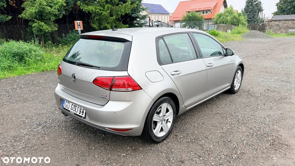 Volkswagen Golf 1.4 TSI BMT Highline - 4