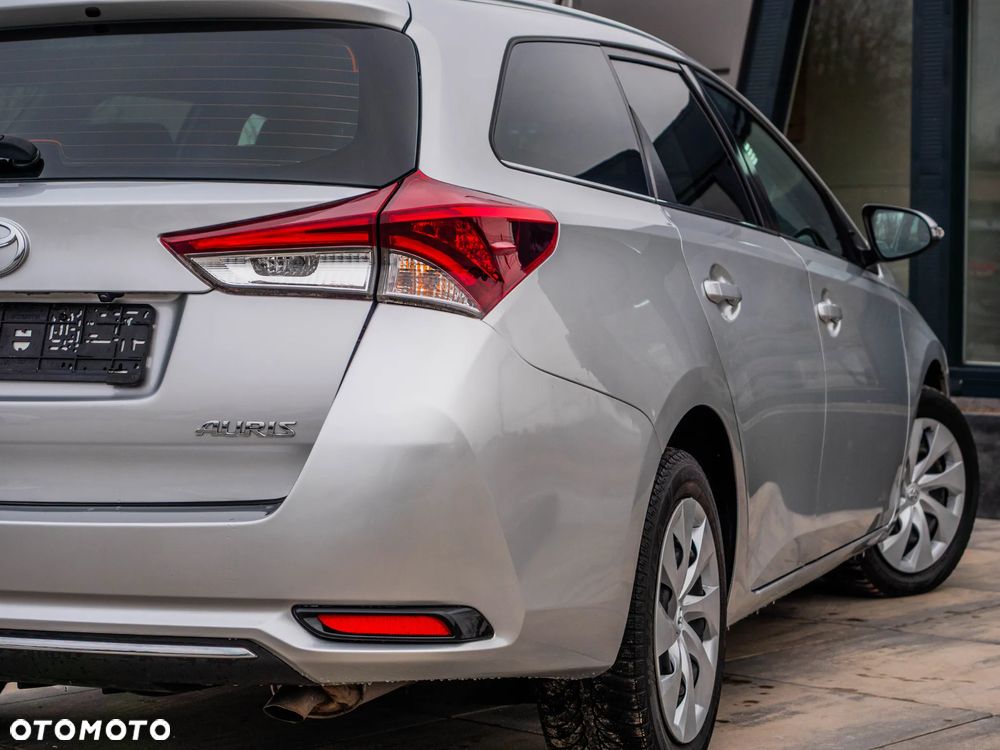 Toyota Auris - 19