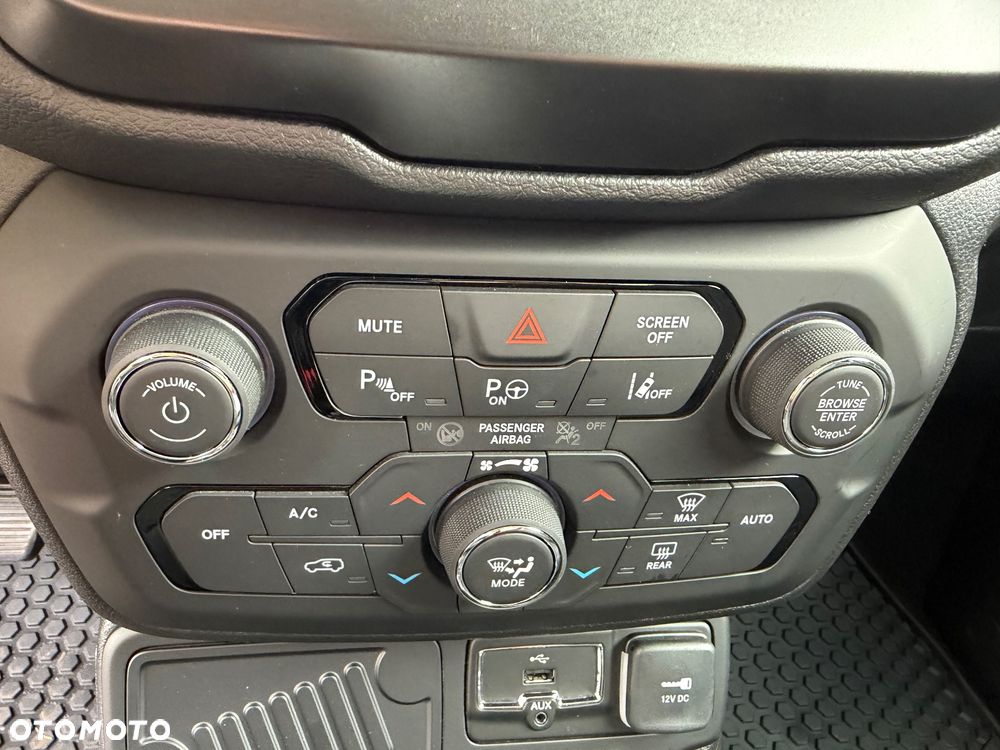 Jeep Renegade 1.3 GSE T4 Turbo Limited FWD S&S - 34