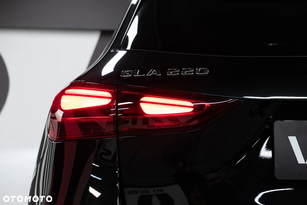 Mercedes-Benz CLA 220 AMG Line 7G-DCT - 21