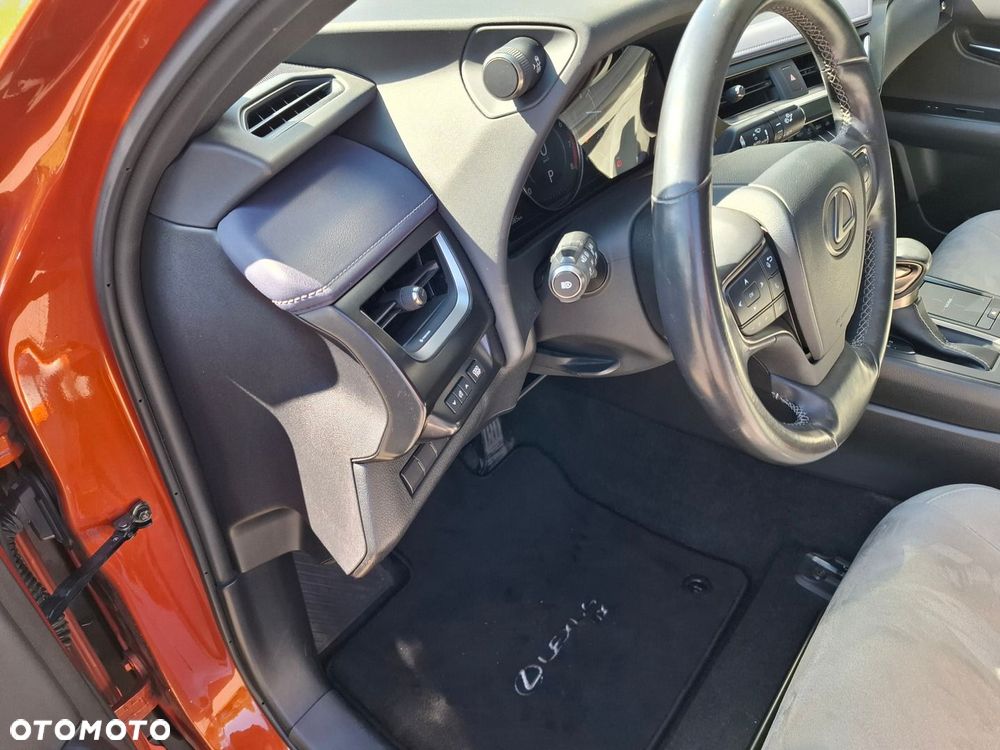 Lexus UX 200 Optimum 2WD - 13