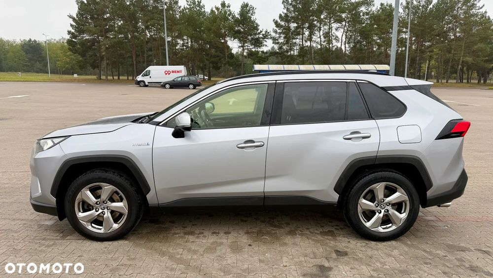 Toyota RAV4 - 5