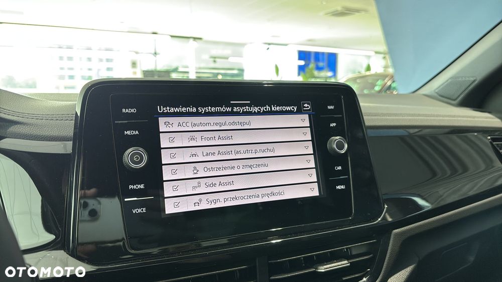 Volkswagen T-Roc 1.5 TSI Style DSG - 25