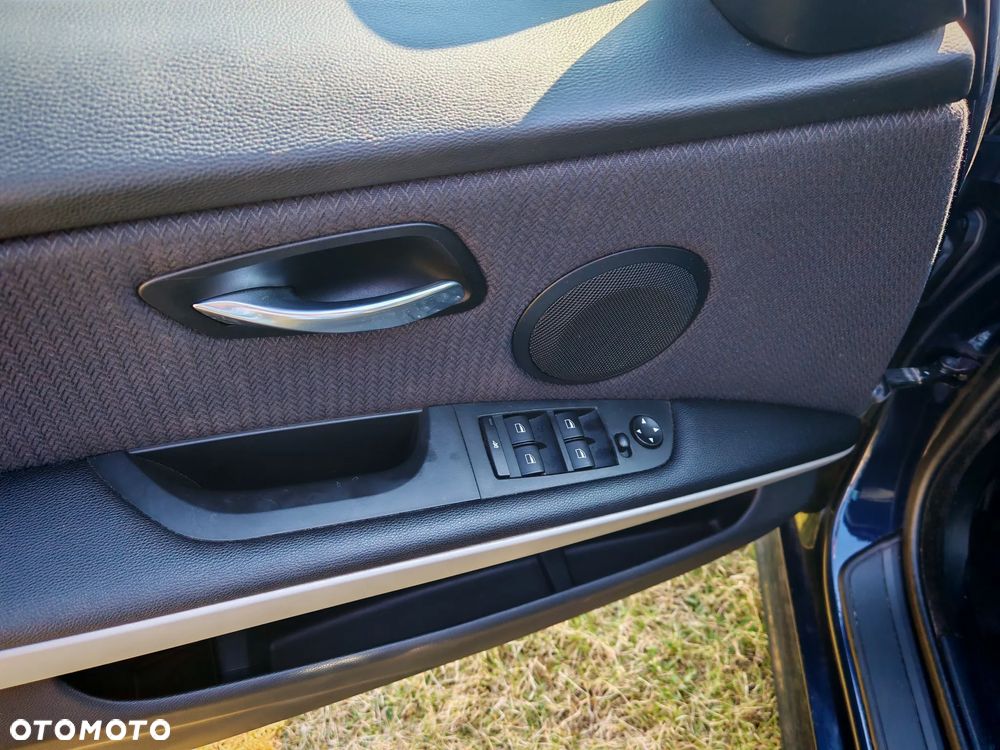 BMW Seria 3 318i Edition Lifestyle - 10