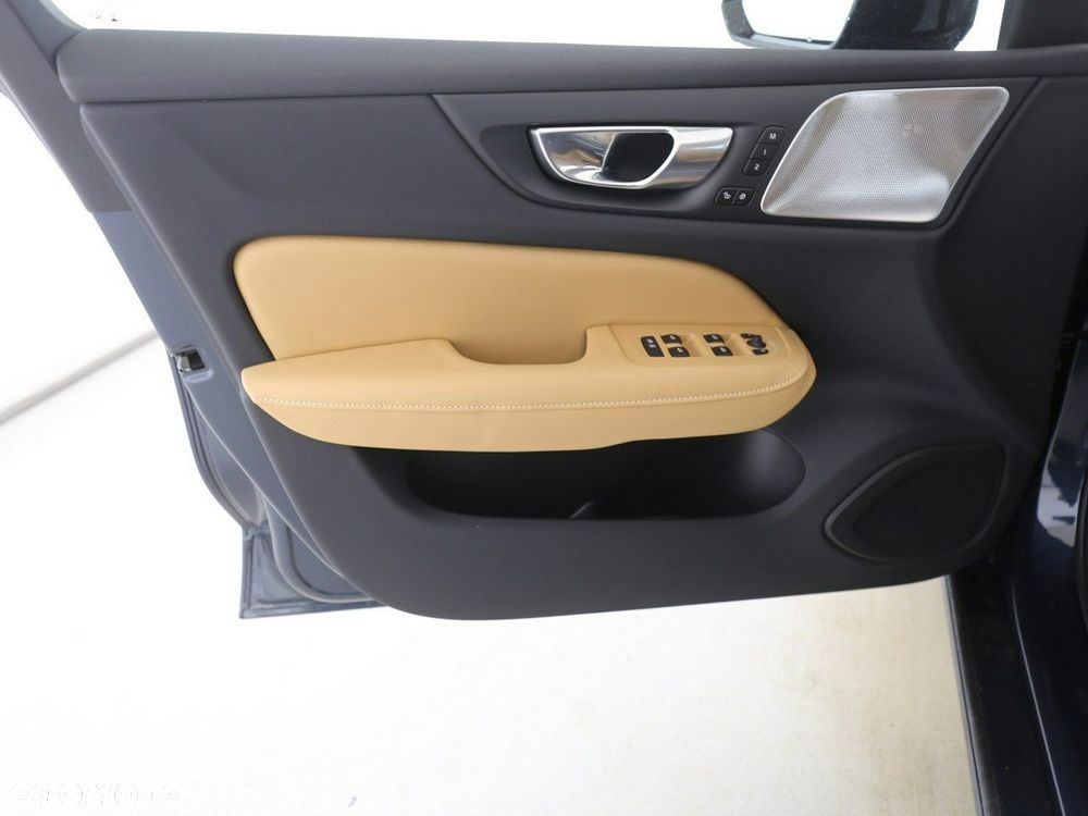 Volvo S60 T8 Recharge AWD Ultimate Dark - 10