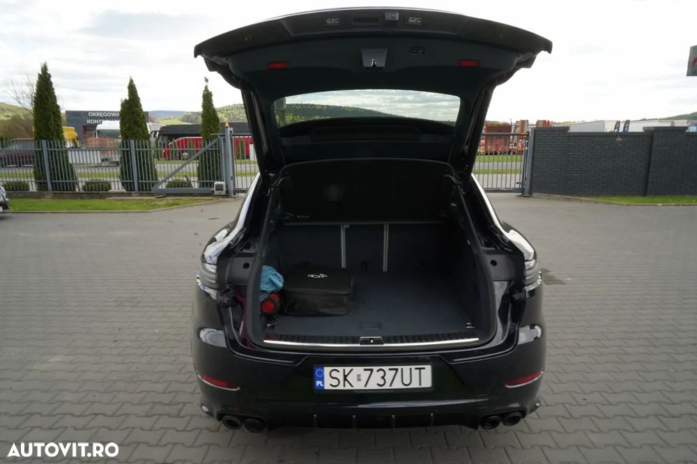 Porsche Cayenne Standard - 35