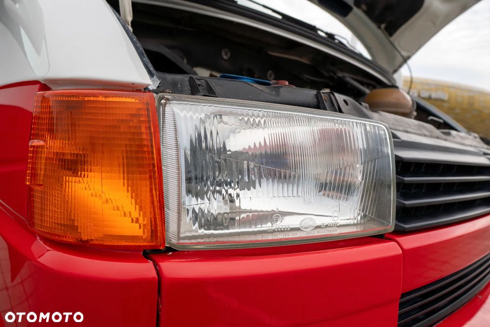 Volkswagen Multivan - 12