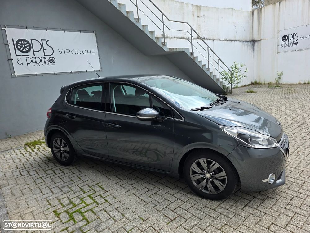Peugeot 208 1.6 e-HDi Allure - 12