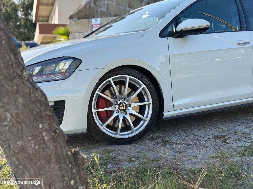 VW Golf 2.0 TSi GTi DSG Performance - 3