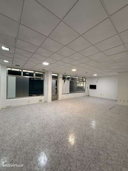 Espaço Comercial para venda em Gaia - Grande imagem: 4/5