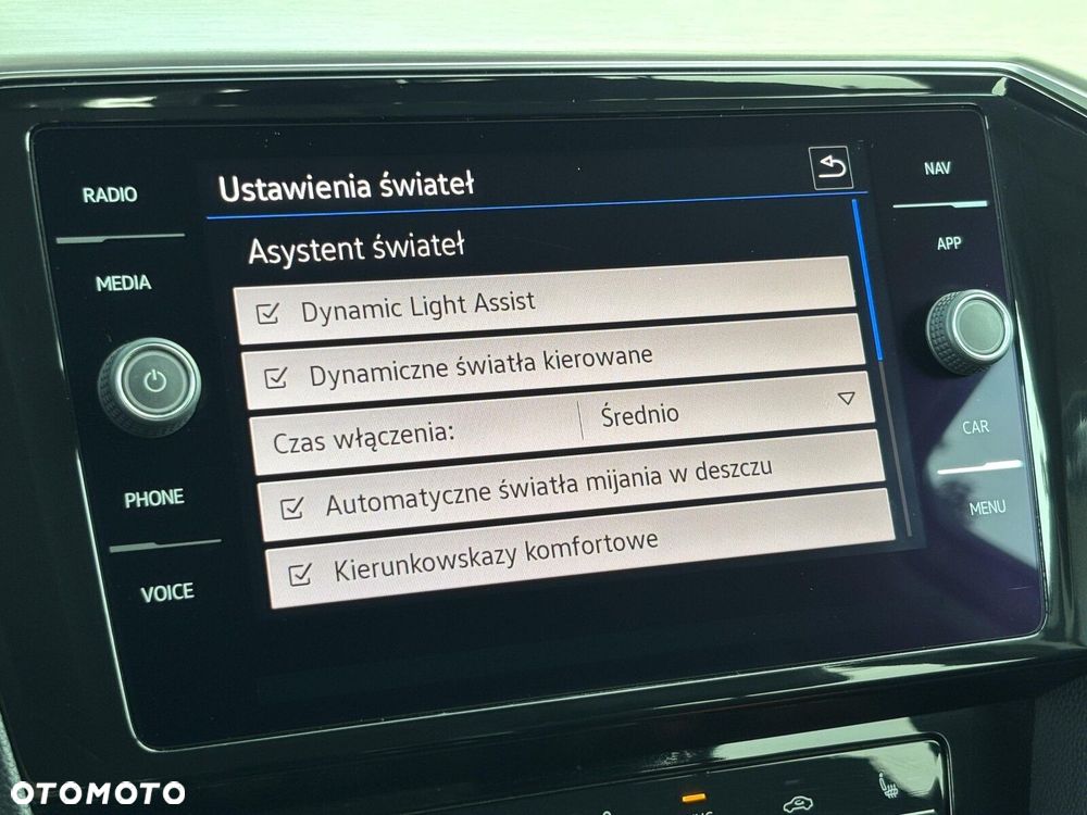 Volkswagen Passat Variant - 32