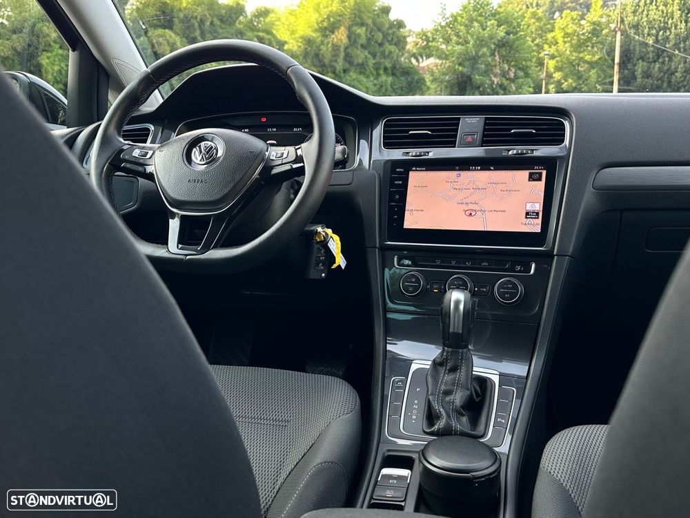 VW e-Golf AC/DC - 23