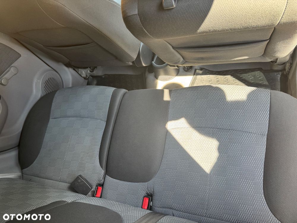 Kia Picanto - 26