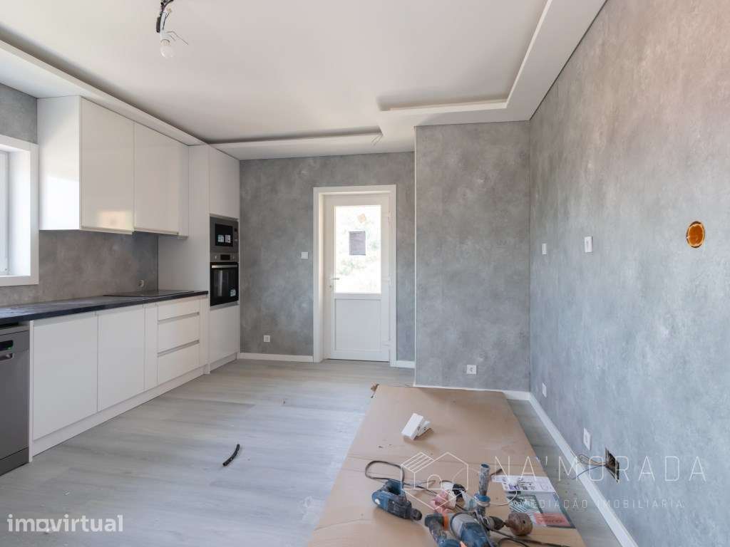 Moradia isolada com 3.000 m2 de terreno para venda em Santa Maria d... - Grande imagem: 3/40
