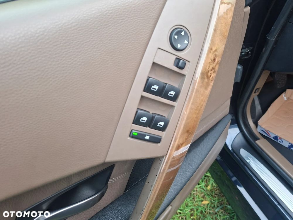 BMW Seria 5 530i - 24