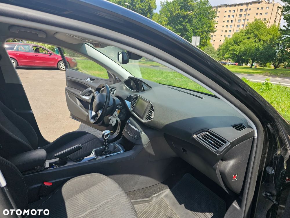 Peugeot 308 1.6 THP Active - 14