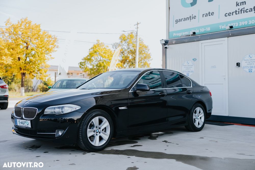 BMW Seria 5 520d Sport-Aut. - 2