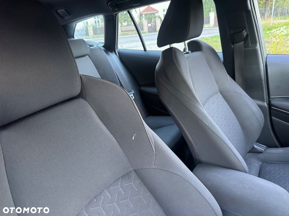 Toyota Corolla 2.0 Hybrid Comfort - 12