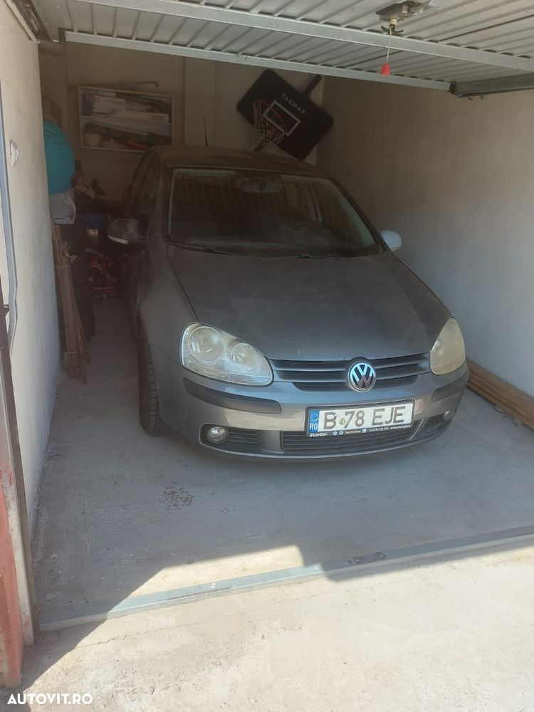 Volkswagen Golf 1.6 Trendline - 1