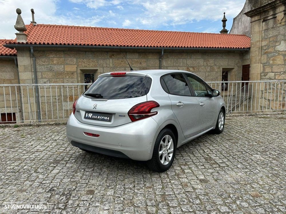Peugeot 208 1.2 PureTech Active - 23