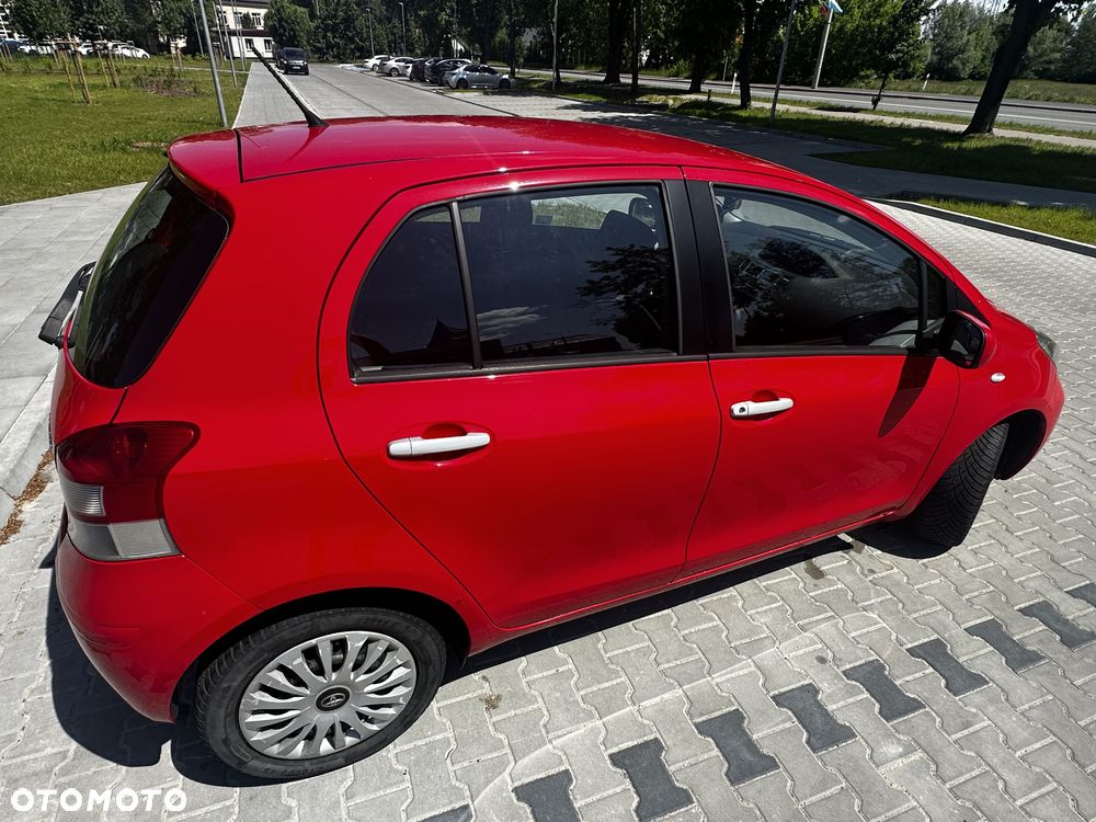 Toyota Yaris 1.33 Luna - 9