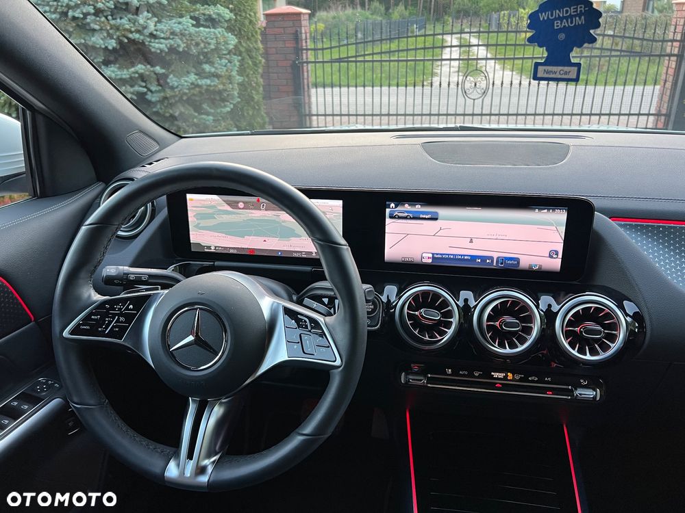Mercedes-Benz GLA 220 d 4Matic 8G-DCT - 28
