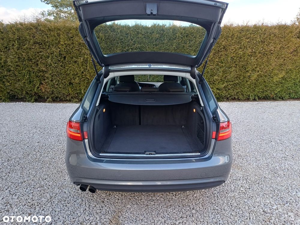 Audi A4 Avant 2.0 TDI Limited Edition - 12