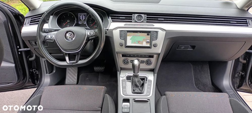 Volkswagen Passat 2.0 TDI (BlueMotion Technology) DSG Comfortline - 14